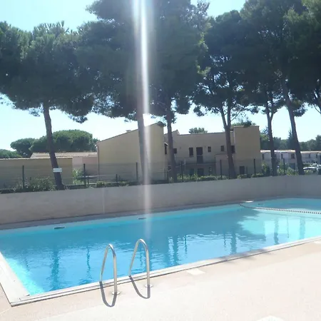 Pres Village Naturiste - 4 Pers. - Fr-1-880-11 * Agde