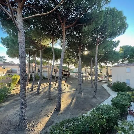 Pres Village Naturiste - 4 Pers. - Fr-1-880-11 Apartment *