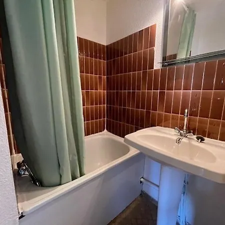 Apartment Pres Village Naturiste - 4 Pers. - Fr-1-880-11
